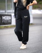 Women’s sweatpants